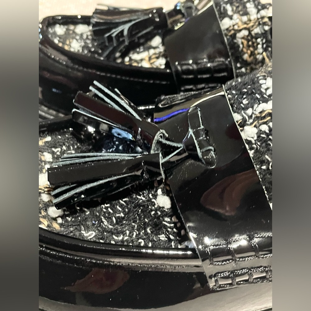 Black Patent Leather Tassel Loafers by Bruno Magli. 
EU 39.5
US 9 - Picture 15 of 16